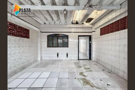 2_photo/94ce1f01f7.92c6913921281e8d-ATLAS-5b122291-3b5d-4f3f-aa36-a3e1b2ded95f.jpg de casa à venda com 2 quartos, 67m² em Vila Assuncao, Praia Grande