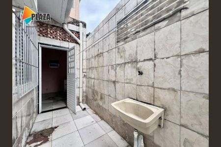 24_photo/94ce1f01f7.92c6913921281e8d-ATLAS-5df50d63-372b-4154-ba66-e7f5c428b8eb.jpg de casa à venda com 2 quartos, 67m² em Vila Assuncao, Praia Grande