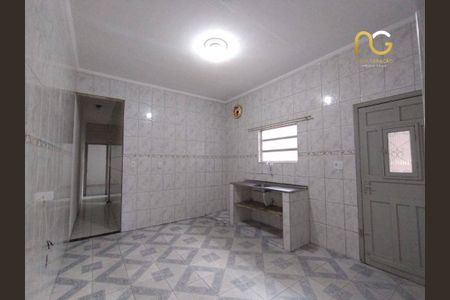 10_photo/94ce1f01fd.6043b9cf51594269-ATLAS-8755900d-bbbd-42fe-a628-b27a59a35a0c.jpg de casa à venda com 2 quartos, 67m² em Vila Assuncao, Praia Grande