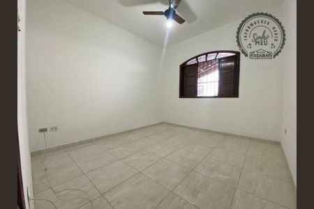 3_photo/94ce1f020f.a26c80433d4c8342-ATLAS-31e665aa-4eaf-4704-ad56-d47bc2db9710.jpg de casa para alugar com 3 quartos, 125m² em Vila Assuncao, Praia Grande