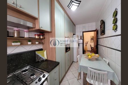 4_photo/94ce1f03d3.effc73c8c58abb54-ATLAS-d2f66b16-9988-4096-889c-860c8b52bbed.jpg de apartamento à venda com 2 quartos, 65m² em Vila Assuncao, Praia Grande