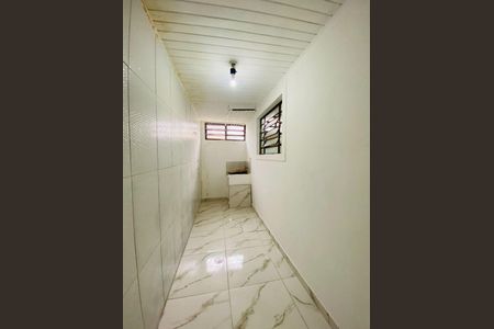 10_photo/94ce1f05d3.59e2a8b39dc3b007-ATLAS-8e47b257-865d-4de0-a408-7573e2d8c769.jpg de casa à venda com 1 quarto, 45m² em Cidade Ocian, Praia Grande