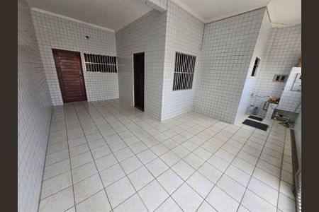 17_photo/94ce1f06a9.b912b0f77f2517c0-ATLAS-e80368e2-9b2e-4344-bebd-731fc853a78a.jpg de casa à venda com 2 quartos, 140m² em Cidade Ocian, Praia Grande