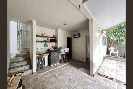 9_photo/94ce1f07af.b6e8d6131ec4184d-ATLAS-2e4c6b6d-cf45-4afe-8bc3-51ccb087df40.jpg de casa à venda com 3 quartos, 129m² em Cidade Ocian, Praia Grande