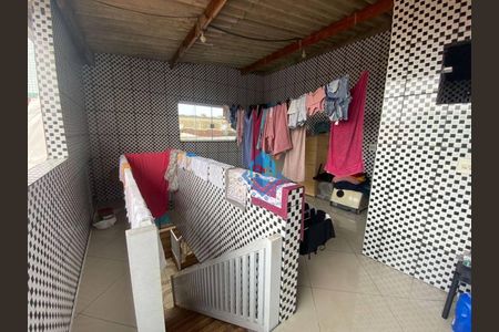 26_photo/94ce1f0851.07dec894d8d8be59-ATLAS-445d93fc-abfe-42ee-befc-903fcef0cea5.jpg de casa à venda com 3 quartos, 150m² em Nova Mirim, Praia Grande