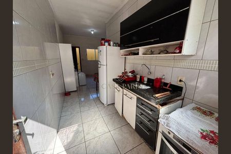 4_photo/94ce1f092f.b6885c51ddfdf674-ATLAS-5ad259d2-a90c-46aa-bec9-3f1f7149999a.jpg de casa à venda com 1 quarto, 33m² em Nova Mirim, Praia Grande