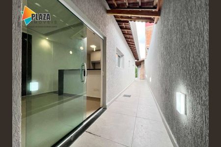 6_photo/94ce1f09a7.dbff8cd60a7e217a-ATLAS-d8e9913a-73a1-47d6-b98e-a4d23faa9033.jpg de casa à venda com 2 quartos, 89m² em Nova Mirim, Praia Grande