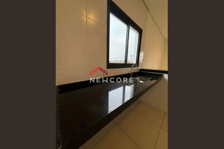 4_photo/94ce1f09a9.02f29140979457be-ATLAS-a3c4e3d0-abd6-4fc6-92c6-705f74474a3d.jpg de casa de condomínio à venda com 2 quartos, 56m² em Nova Mirim, Praia Grande