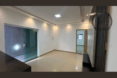 7_photo/94ce1f09b3.dd72da75736ca14e-ATLAS-1fb01861-2bd6-4ed7-a8d0-65a1629171ee.jpg de casa à venda com 2 quartos, 90m² em Nova Mirim, Praia Grande