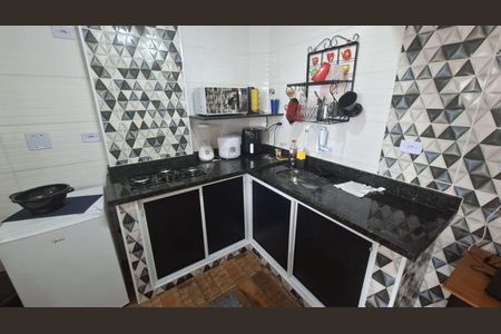 5_photo/94ce1f09bf.87d102c70d9b9577-ATLAS-3e85d5bd-fa1a-4759-8eee-d78a4d742aea.jpg de kitnet/studio à venda com 1 quarto, 30m² em Nova Mirim, Praia Grande