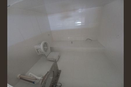 5_photo/94ce1f09cb.5c83df70644e81bf-ATLAS-0f15b9b2-1e65-4f19-9714-4e9363641b64.jpg de apartamento à venda com 2 quartos, 75m² em Nova Mirim, Praia Grande