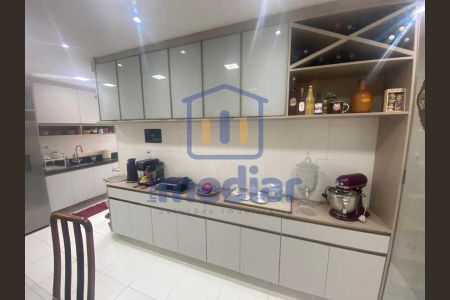 17_photo/94ce1f09cb.6e70a9f3d7347861-ATLAS-61cd7e56-806e-46d0-b130-7bbbc2da236b.jpg de apartamento à venda com 3 quartos, 111m² em Nova Mirim, Praia Grande