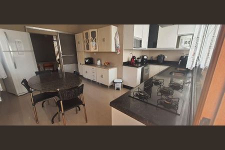 3_photo/94ce1f09d1.2ed526e46a3fb60a-ATLAS-0722898e-502e-4d22-9b46-54b34a236e95.jpg de casa à venda com 4 quartos, 371m² em Nova Mirim, Praia Grande