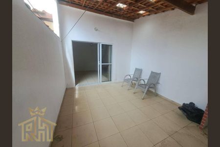 11_photo/94ce1f0bb9.2832257cbb3df2c4-ATLAS-d40b9bd4-a375-4d37-803a-1b5d24ff1a7e.jpg de casa para alugar com 2 quartos, 90m² em Nova Mirim, Praia Grande