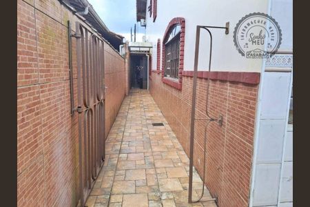 9_photo/94ce1f0c75.733a2fecce93ffd7-ATLAS-cff73bfb-b62e-4cc2-bbf2-3baac1076025.jpg de casa à venda com 3 quartos, 148m² em Nova Mirim, Praia Grande