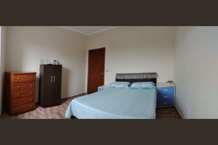 2_photo/94ce1f0f07.ceff8192393c33de-ATLAS-a864e7e4-12bb-4dfb-b367-17b17d94b59a.jpg de casa à venda com 4 quartos, 310m² em Nova Mirim, Praia Grande