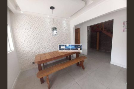 8_photo/94ce1f0f45.4f9b5e5a209ca818-ATLAS-ff209ee1-9985-4762-8e8f-6bbaa0e8a6da.jpg de casa à venda com 3 quartos, 95m² em Cidade Ocian, Praia Grande