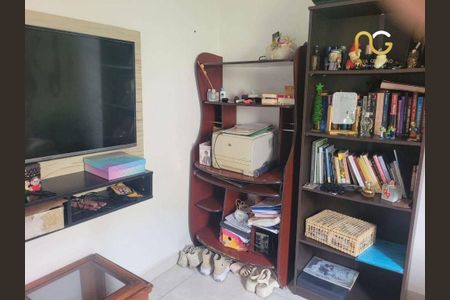 5_photo/94ce1f0fe9.c73b78bac5a2f3b6-ATLAS-772b43c5-97f0-4c41-be8e-6a84b42b81e5.jpg de casa à venda com 2 quartos, 50m² em Anhanguera, Praia Grande