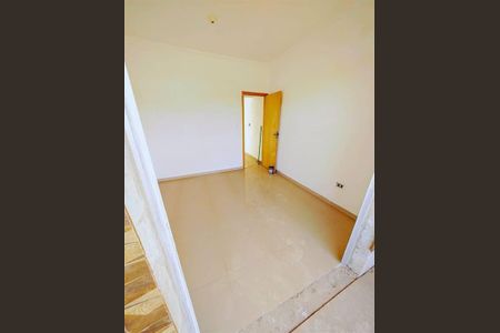 2_photo/94ce1f1299.44cb305f75931be4-ATLAS-257f686d-5e77-4c8b-adf6-e63542760005.jpg de casa à venda com 2 quartos, 85m² em Nova Mirim, Praia Grande