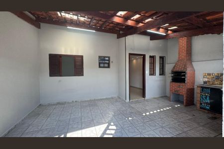 3_photo/94ce1f13e9.8ca146e4695ff152-ATLAS-10f4af9a-be79-4154-b9b3-60452970d045.jpg de casa à venda com 2 quartos, 57m² em Nova Mirim, Praia Grande