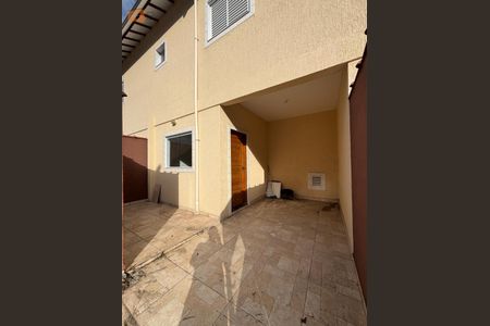 4_photo/94ce1f1bc5.cbd1ba3c47a84b5c-ATLAS-0d695c13-e9e5-4a0c-8583-170c3d8ca61b.jpg de casa à venda com 2 quartos, 68m² em Quietude, Praia Grande