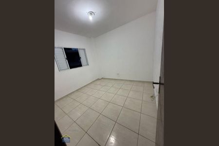 7_photo/94ce1f643d.ab9d896be0e39e09-ATLAS-995624f1-0caa-4d89-8f6f-a02b2f836a6a.jpg de casa à venda com 2 quartos, 49m² em Jardim Trevo, Praia Grande