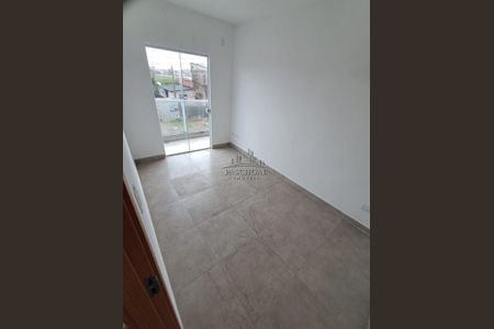 7_photo/94ce1f6733.26065e2dc0ecf788-ATLAS-a1508ade-2d86-48c1-aaac-788d45c0edfb.jpg de casa à venda com 2 quartos, 67m² em Jardim Trevo, Praia Grande