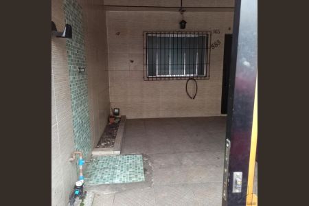 11_photo/94ce1f6e7f.b37fb779aadef412-ATLAS-54b1ff1b-a533-4e52-914d-b6db1d874011.jpg de casa à venda com 2 quartos, 65m² em Nova Mirim, Praia Grande