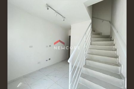 4_photo/94ce1f76bf.ff0e424256b683cf-ATLAS-39c01afd-452e-44dd-b11a-75f4ff27cef3.jpg de casa à venda com 2 quartos, 56m² em Nova Mirim, Praia Grande