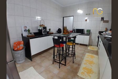 4_photo/94ce1f7701.a06c554ccff76e37-ATLAS-ea819b6a-2eed-456a-be71-d55397fd1cf6.jpg de casa à venda com 2 quartos, 112m² em Maracanã, Praia Grande