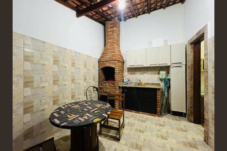 4_photo/94ce1f7815.aef4de6394ba8e6d-ATLAS-0e1d781c-625d-4e85-be2a-36936d3be418.jpg de casa à venda com 3 quartos, 121m² em Maracanã, Praia Grande