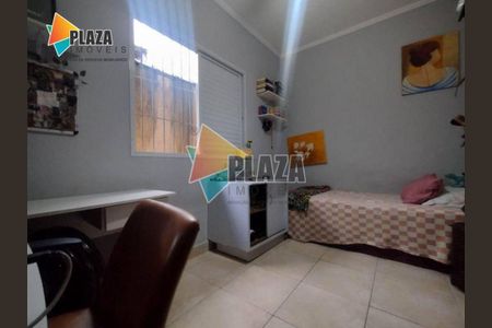 18_photo/94ce1f78d1.828c431c7d69c527-ATLAS-6393f357-1251-4360-b65b-bdbb030bbaa3.jpg de casa à venda com 3 quartos, 90m² em Maracanã, Praia Grande