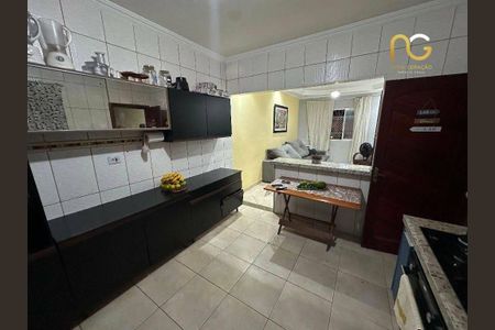 8_photo/94ce1f78df.b8c4f165c1f119ea-ATLAS-451592ab-252d-4da1-a14c-5436b66b4e6e.jpg de casa à venda com 3 quartos, 89m² em Maracanã, Praia Grande