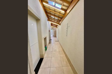 13_photo/94ce1f793b.ca0bfbc1076988ba-ATLAS-63ddfbe8-aac5-4035-ad5d-8e9dd2a7cb65.jpg de casa à venda com 2 quartos, 90m² em Maracanã, Praia Grande