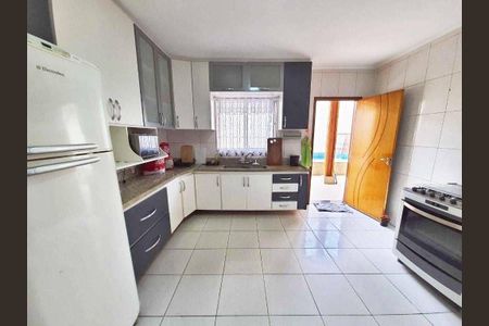 15_photo/94ce1f7a51.1c5ee5b12bdcf8f7-ATLAS-0ff342e3-bbaa-49ee-ac9f-27ff35e3d8f5.jpg de casa à venda com 2 quartos, 172m² em Balneario Japurá, Praia Grande