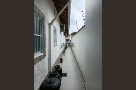 37_photo/94ce1f7ed1.6fdee8406a8d1ba2-ATLAS-73681cb6-3192-42f5-9d50-a94bbe09f0e7.jpg de casa à venda com 2 quartos, 104m² em Maracanã, Praia Grande