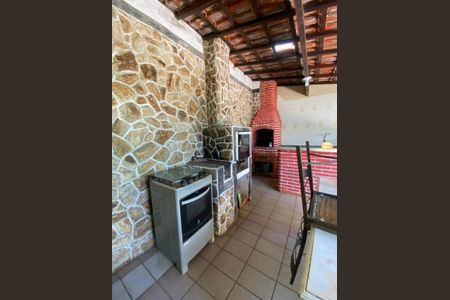 20_photo/94ce1f7f47.1fa6a91c389b6b6f-ATLAS-1c0fa1d4-3fbb-4f70-9d3c-1de9ce77370a.jpg de casa à venda com 3 quartos, 174m² em Maracanã, Praia Grande