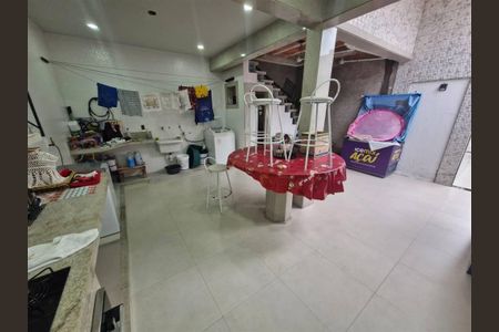 6_photo/94ce1f8007.9eb5d2fc35c3b0f7-ATLAS-044ef479-1031-4567-94d7-4a3294b312f9.jpg de casa à venda com 2 quartos, 178m² em Maracanã, Praia Grande