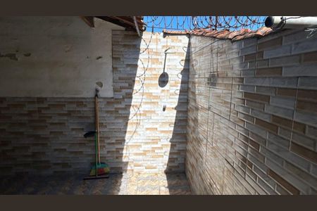 5_photo/94ce1f8049.6fa638854a4c7cd7-ATLAS-21eadc70-ab25-43a3-9c61-de2ad3c8ba8d.jpg de casa à venda com 2 quartos, 80m² em Maracanã, Praia Grande