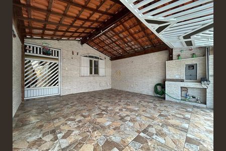 2_photo/94ce1f804d.2ed526e46a3fb60a-ATLAS-59d2621e-6839-4191-89f8-631cd3e52f28.jpg de casa à venda com 2 quartos, 100m² em Maracanã, Praia Grande