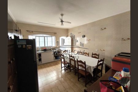 19_photo/94ce1f807d.fe4e8af1bfe8846c-ATLAS-c3e5f6be-b1ea-4950-868f-a257c60fb3ca.jpg de casa à venda com 3 quartos, 257m² em Vila Caiçara, Praia Grande