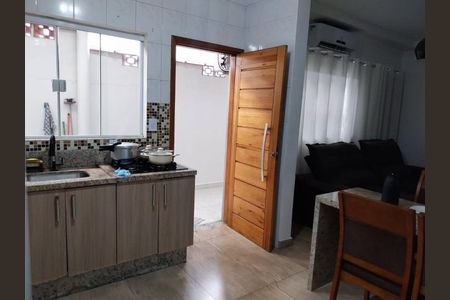 2_photo/94ce1f8167.7e2ea02b9085bf9d-ATLAS-084efcff-7d93-4dc6-a8ed-8414dc326f69.jpg de casa à venda com 3 quartos, 105m² em Maracanã, Praia Grande