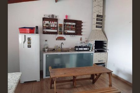 6_photo/94ce1f8167.7e2ea02b9085bf9d-ATLAS-fb866f0f-34c3-47bf-b195-49249557e990.jpg de casa à venda com 3 quartos, 105m² em Maracanã, Praia Grande