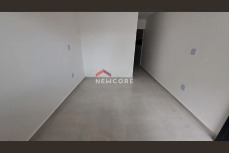 2_photo/94ce1f817d.bd2dffe6b68feeb7-ATLAS-0af115af-e617-493c-bad1-7ec768f297c0.jpg de casa à venda com 3 quartos, 91m² em Maracanã, Praia Grande