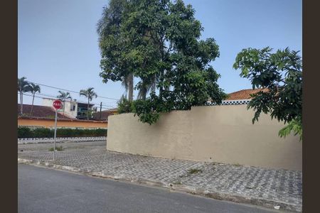 3_photo/94ce1f8185.badfd497b63a3b5d-ATLAS-70e87a07-21d7-40ae-a5dc-d391711c6d41.jpg de casa à venda com 3 quartos, 180m² em Maracanã, Praia Grande