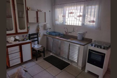 6_photo/94ce1f8185.badfd497b63a3b5d-ATLAS-d60f889c-c52d-46e2-96a6-087c203d40ab.jpg de casa à venda com 3 quartos, 180m² em Maracanã, Praia Grande
