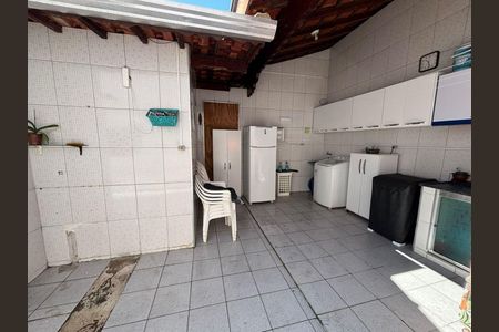 14_photo/94ce1f8223.2ed526e46a3fb60a-ATLAS-e8b2dd63-f33e-4166-8942-6c62095c251e.jpg de casa à venda com 3 quartos, 125m² em Maracanã, Praia Grande