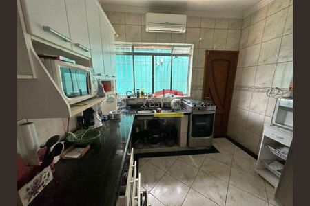 8_photo/94ce1f827d.373a2bc4a4b9a006-ATLAS-8c6c5e0d-a025-4a25-bac8-fe0b4fcaeafc.jpg de casa à venda com 4 quartos, 200m² em Maracanã, Praia Grande