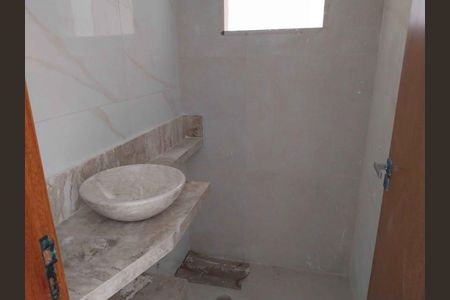 12_photo/94ce1f82f1.adbb37f92a381176-ATLAS-14be640c-8048-4d6f-b375-df0d8f8ada5d.jpg de casa à venda com 2 quartos, 73m² em Maracanã, Praia Grande
