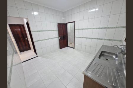 11_photo/94ce1f82f7.82dfd85ef928e01e-ATLAS-85693ad4-abf6-4893-a37c-dbc90f239090.jpg de casa à venda com 2 quartos, 66m² em Maracanã, Praia Grande